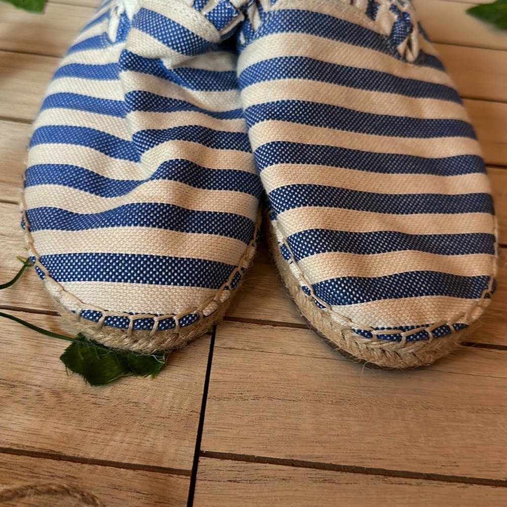 Kate spade espadrilles- flats nautical beach worn but okay shape Vacation time! - Picture 7 of 8
